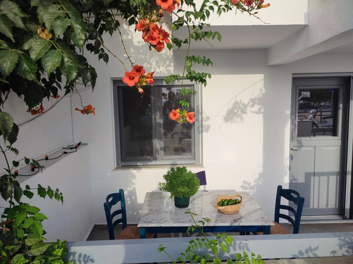 Charming Cozy Suites Naxos City Buitenkant foto