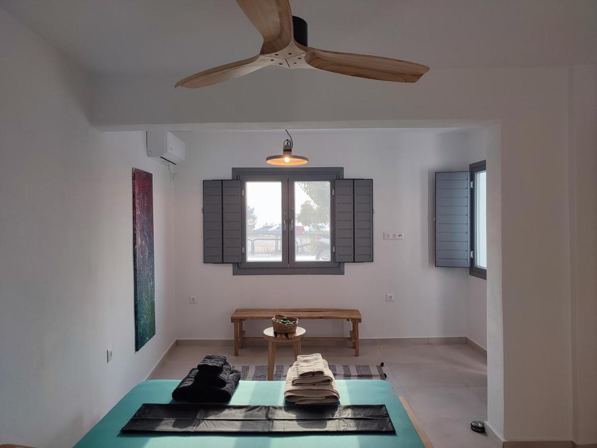 Charming Cozy Suites Naxos City Buitenkant foto